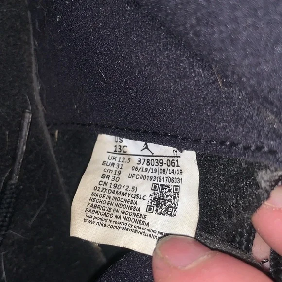 Jordan Retro 11 Bred Hightops - Picture 6 of 7